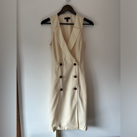 J. Crew Dresses & Skirts - J. CREW cream sleeveless blazer dress size 4